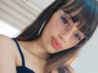 kinky cam photo YiyisMarthin