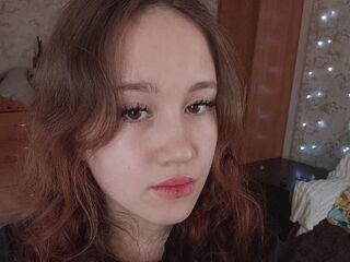 naked girl with webcam fingering pussy YvettePreisner