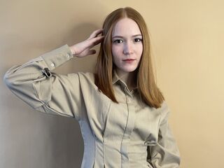 hot cam girl masturbating with vibrator ZeldaCrofoot