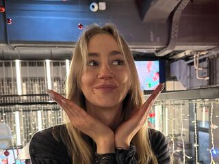 girl naked ZenaDeruiter