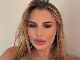 Roxielee x